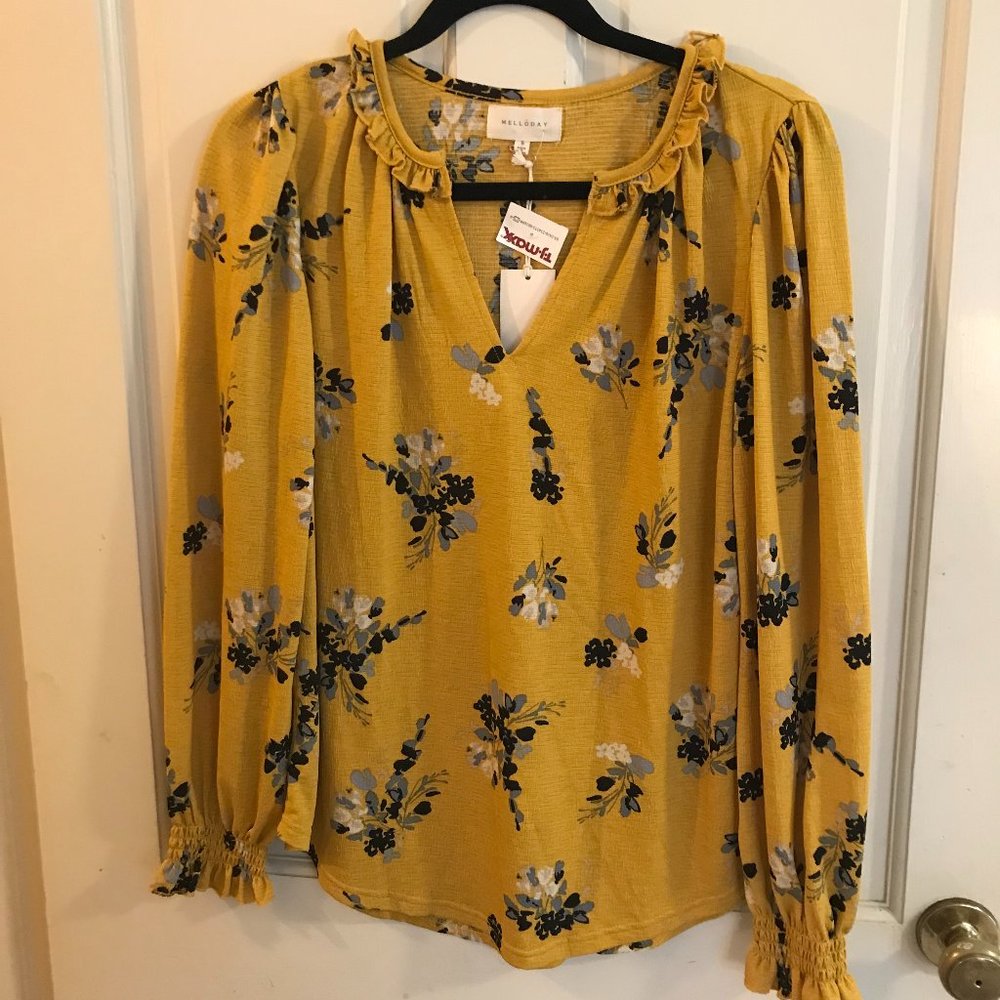 Size Small Flower Print Long Sleeve Blouse